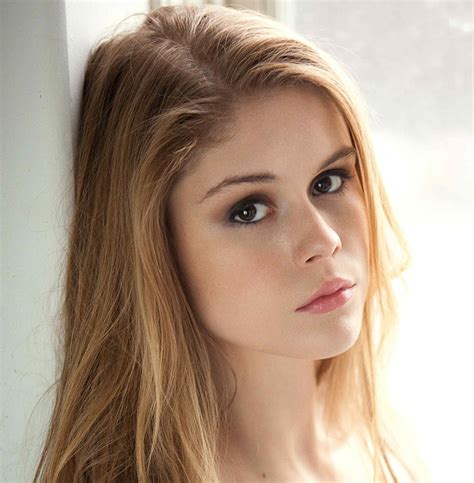Womens Red Top Erin Moriarty Blonde Brown Eyes Hd Wallpaper