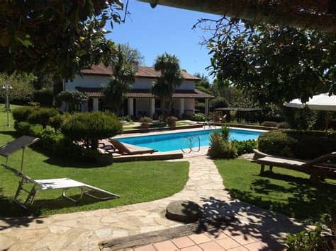 Casas en venta en coruña (a). Alquiler villa en La Coruna, Galicia con piscina privada y ...