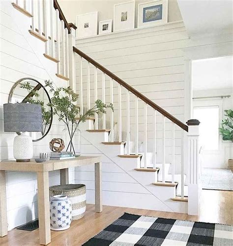 80 Modern Farmhouse Staircase Decor Ideas 53