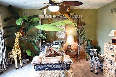 Jungle Themed Bedroom Ideas For Adults In 2020 Jungle Bedroom Theme
