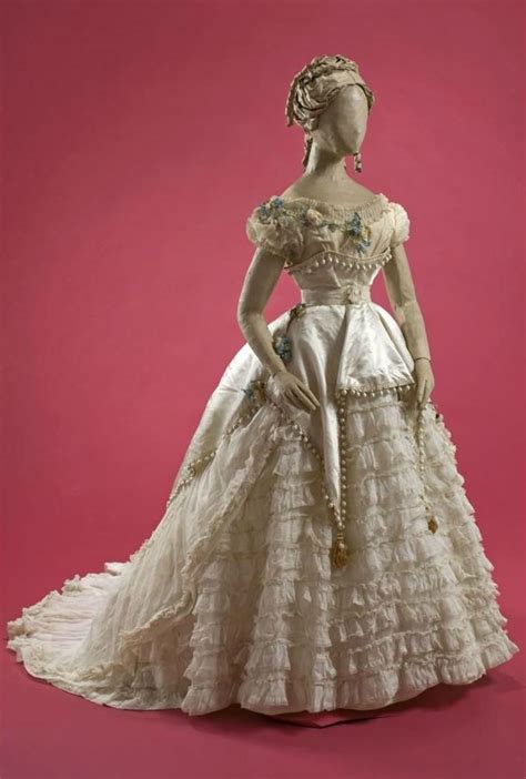 ball dress with overskirt on the white satin underdress house of paquin 1910 paris france