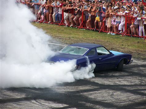 Drag Racing And Car Burnout Pictures Photos Of Huge Burnouts And Quarter Mile Drag Racing