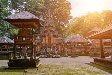 Tempio Di Pura Dalem Agung Sacred In Ubud Isola Di Bali Immagine Stock Immagine Di Asia Indù