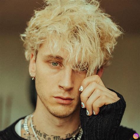 Последние твиты от blonde don (@machinegunkelly). Machine Gun Kelly apologizes to original artist for ...