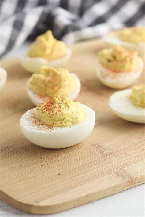 Weight Watchers Deviled Eggs– EASY Weight Watchers Greek Yogurt Deviled