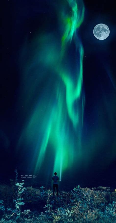 Borealis Moon By Ellysiumn Northern Lights Aurora Boreal Aurora