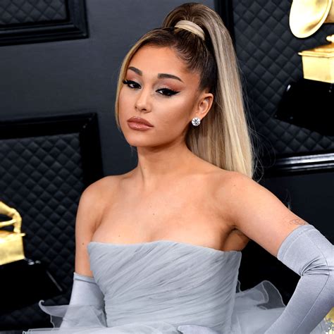 excuse me ariana grande s blonde transformation has fans in a frenzy hot lifestyle news