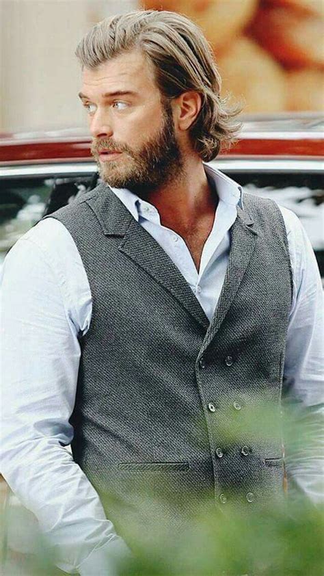 Kıvanç tatlıtuğ saç  ss . Kıvanç Tatlıtuğ in CESUR VE GUZEL the Turkish TV series ...