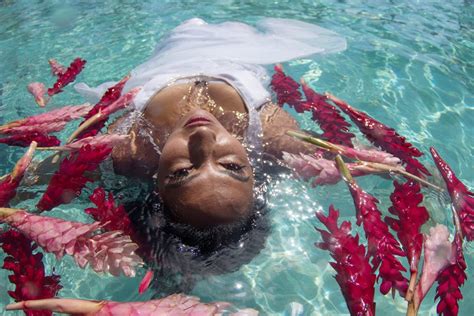 Underwater Fiji ‹ Photographer Anaïs Chaine