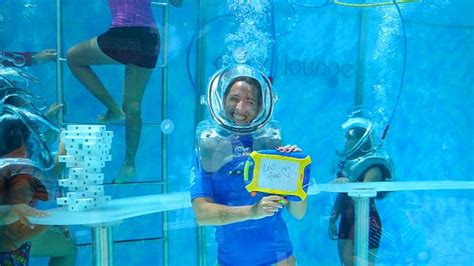 world s first underwater oxygen bar opens in cozumel mexico