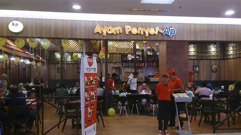 Requested for more chillies but chilli so little. Ayam Penyet AP now in One Utama Shopping Mall! - Ayam ...
