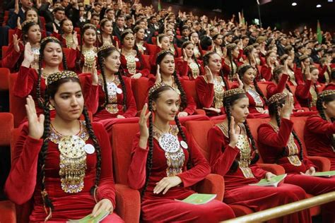 Inside Turkmenistan Turkmenistan Traditional Outfits Turkmen