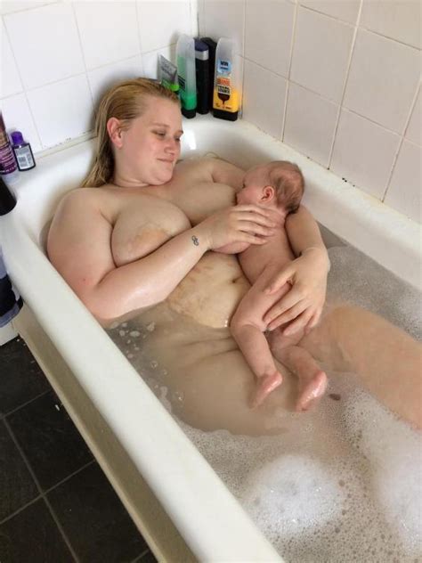 Hot Tub Mom Daughter Selfie