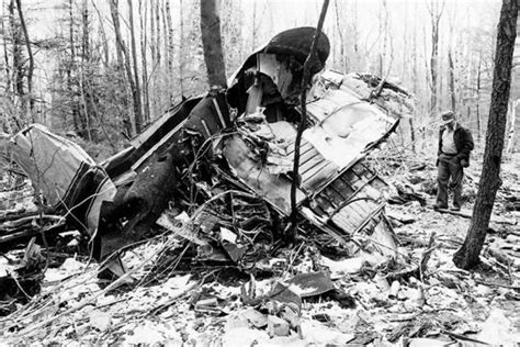 Two Fatal Airplane Crashes Stunned Area In March 1984 Columns