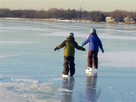 Skate on Lake Johanna This Sunday January 5th! Community Skating Party from 1PM-3PM! - TC House
