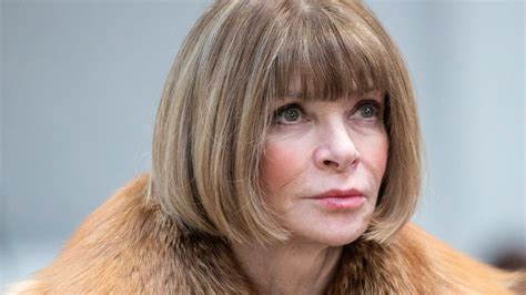 Anna Wintour Plans To Stay As Vogues Editor In Chief Despite Exit
