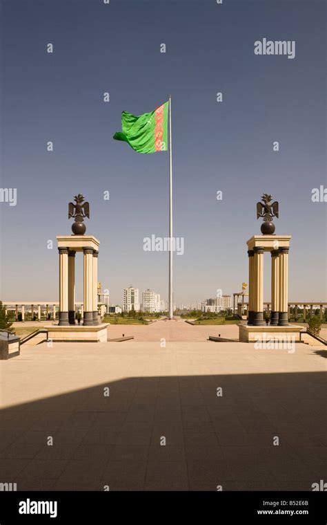 Vista Desde El Museo Nacional Hacia La Ciudad Ashgabat Turkmenist N