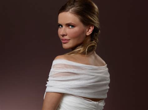 Unsere exklusiven brautkleider sind unnachahmlich und bieten alles, was sie sich für einen der wichtigsten. Poirier Tüll Stola Loop zum Brautkleid Bolero Ersatz kaufen!
