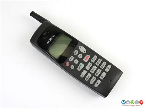 Nokia NXH 2ND mobile phone | Museum of Design in Plastics