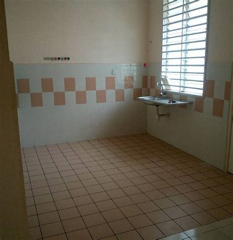 Pondok polis lta melaka polis diraja malaysia batu berendam 75350, melaka. TERES DUA TINGKAT TAMAN SUTERA WANGI, BATU BERENDAM ...