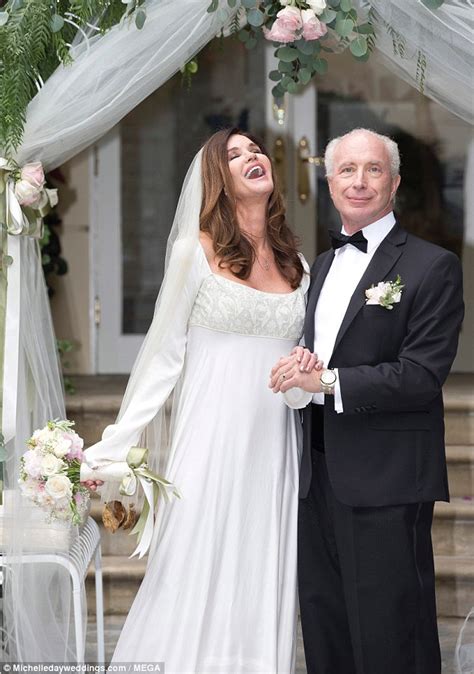 Janice Dickinson Looks Demure In White As She Ties The Knot For The Fourth Time Daily Mail Online
