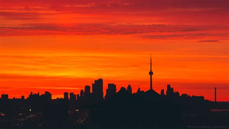Toronto Sunrise wallpaper. • /r/wallpapers | Sunrise wallpaper, Sunrise, Morning sunrise