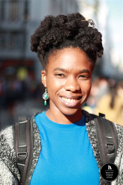 Castor oil is thought to stimulate hair growth and decrease hair loss, treat dry scalps, prevent split ends, and increase shine. Rachel had an amazing shine to her tresses. The secret? A ...