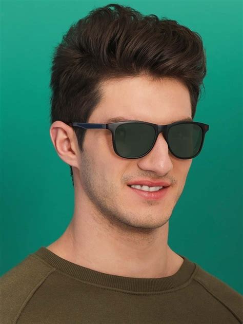 Buy Vincent Chase By Lenskart Vc S11113 Green Polarized Wayfarer At Best Price Tata Cliq