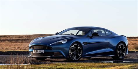 2019 Aston Martin Vanquish Review, Pricing, and Specs