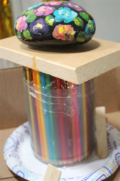 Colored Pencil Resin Vase Diy Craft 31 Resin Crafts Blog