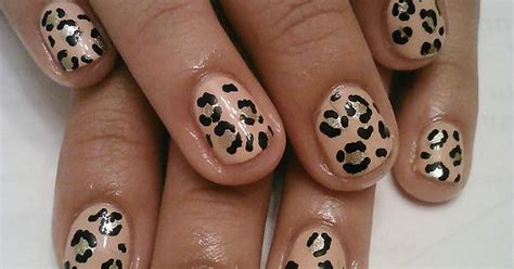 leopard print comes out way better with a small dotting tool imgur
