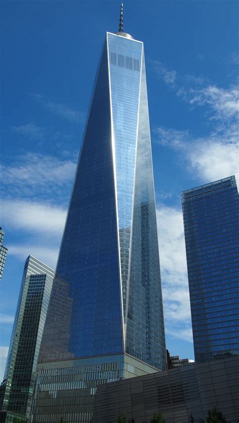 무료 이미지 건축물 지평선 유리 시티 마천루 맨해튼 뉴욕시 기념물 도시 풍경 도심 미국 경계표 푸른