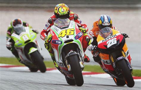 Valentino rossi zijn sterrenbeeld is waterman en hij is nu 42 jaar oud. Valentino (Sepang 2012) - Valentino Rossi Photo (32525947 ...