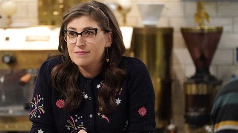 mayim bialik on why vicki lawrence as leslie jordan s mom on call me