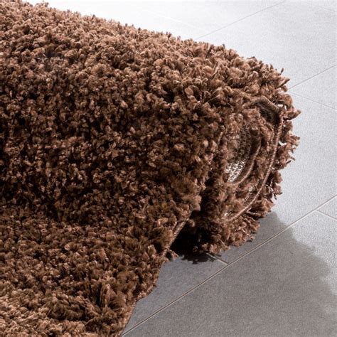 Aus qualitativ hochwertigem polyester gefertigt ist dieser zottige teppich sowohl langlebig als auch pflegeleicht. Shaggy XXL Braun | Teppich.de
