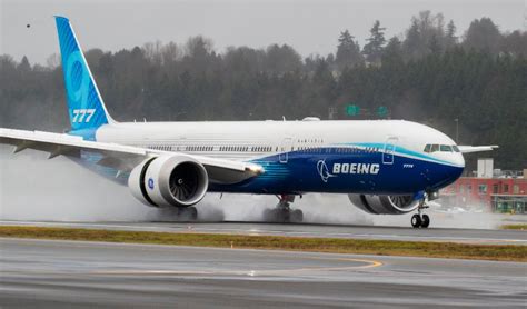 Boeing 777x Photos From Worlds Largest Twin Engine Jets First Flight
