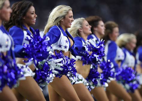 Look Cowboys Cheerleaders New Outfit Going Viral The Spun