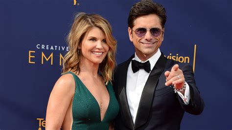 john stamos s full house spin off idea snubs lori loughlin