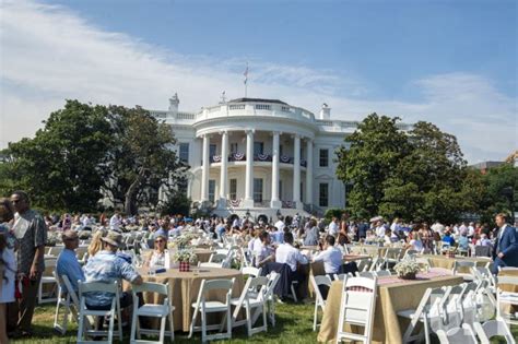 Photo President And First Lady Hold First Congressional Picnic In 2