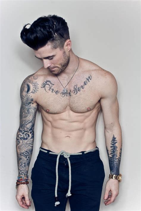 30 Tatuajes Para Hombres Que Lucen Muy Bien En Ellos