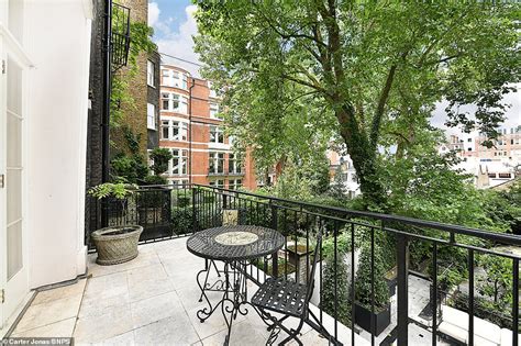 Mayfair Townhouse On Street Where Jimi Hendrix Lived Goes Up For Sale