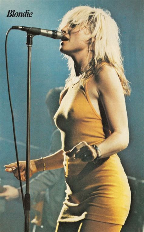 30 Hottest Photographs Of Debbie Harry On The Stage From The Mid 1970s Deborah Harry Debbie