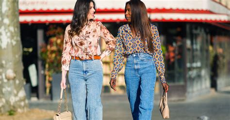 What Shirts To Wear With Mom Jeans A Complete Guide For