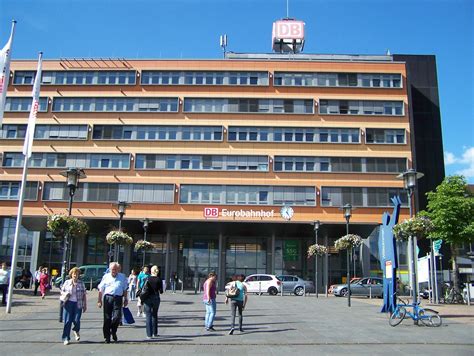 Op deze pagina staan de gegevens en informaties over alle thuisbasissen van de club saarbrücken. Saarbrücken Hauptbahnhof | Station #7 - Saarbrücken Der ...