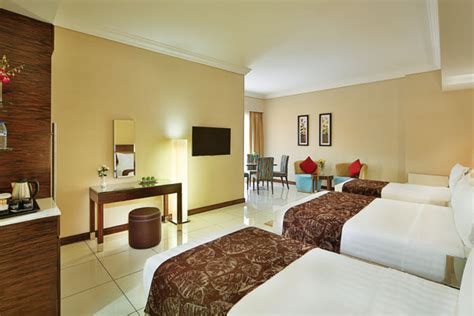 Deluxe Triple Room Gateway Hotel A Luxury Hotel In Dubaigateway