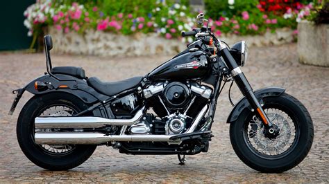 Wallpapers in ultra hd 4k 3840x2160, 8k 7680x4320 and 1920x1080 high definition resolutions. Harley Davidsons Softail 2018 Bike 4K Wallpaper | HD ...