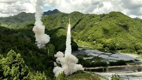 Misiles Balísticos De China Sobrevuelan Taiwán Por Primera Vez En La