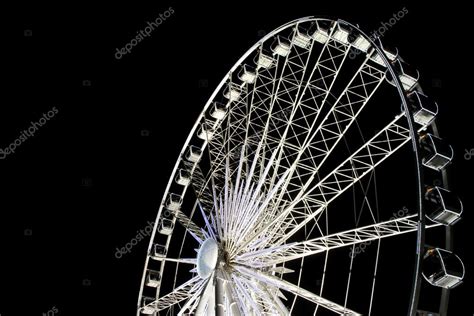 Ferris Wheel — Stock Photo © Ssilver 9437420