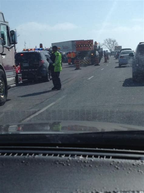 Tractor Trailer Crashes Into Guardrail On Hwy 400 Near Barrie Ctv News