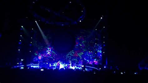 Coldplay Christmas Lights At O2 Arena 10 12 11 Youtube
